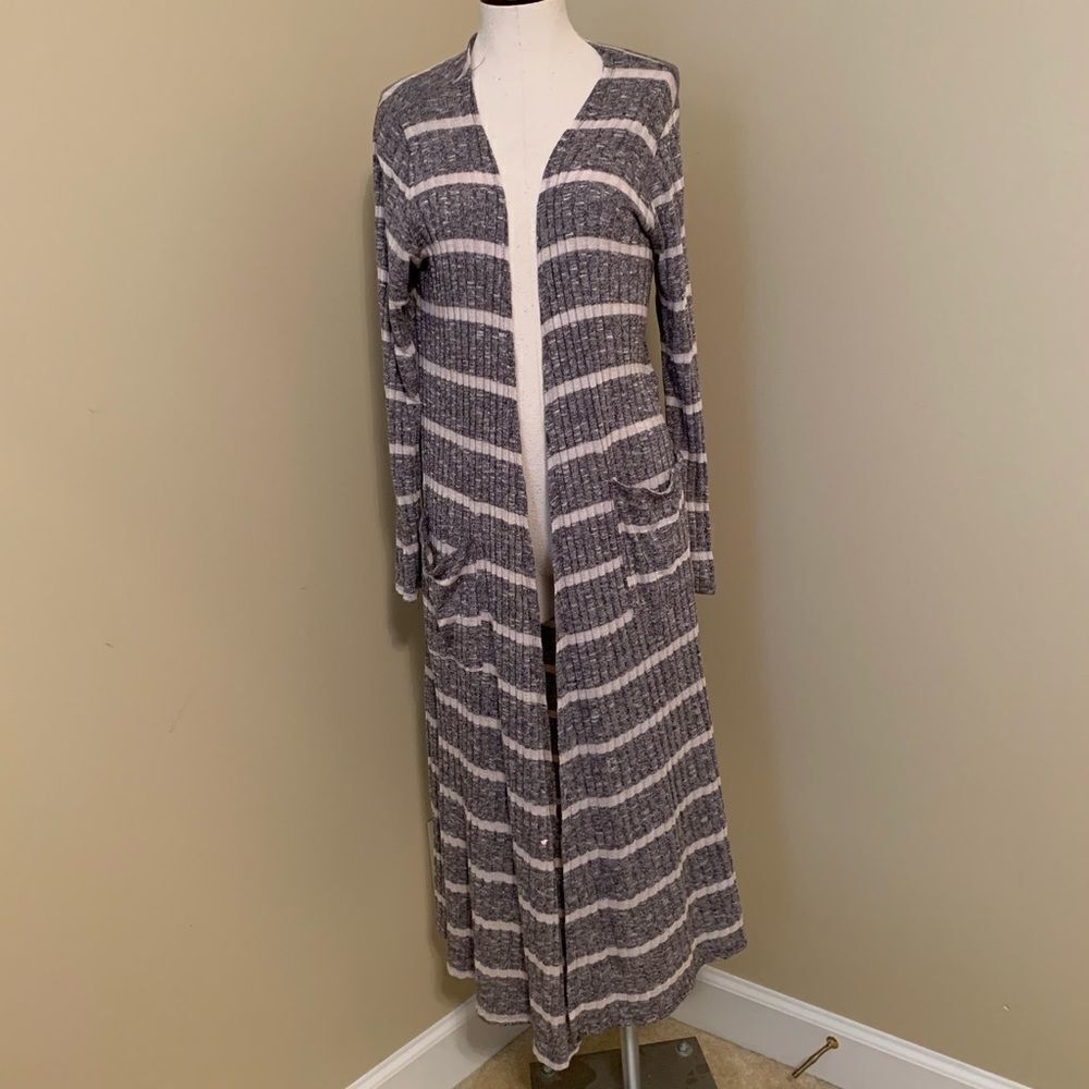 Lula Roe Gray and White Striped  Duster